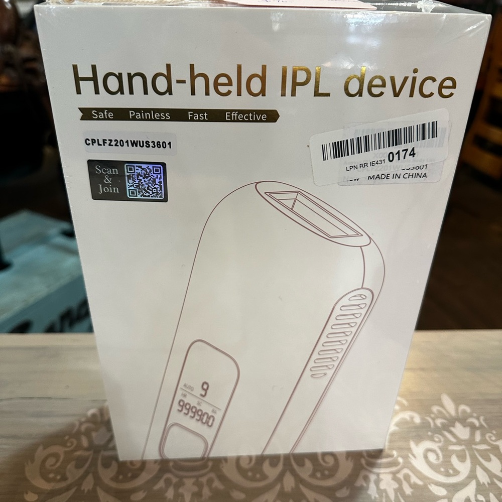 Handheld IPL device - Picture 2 of 2